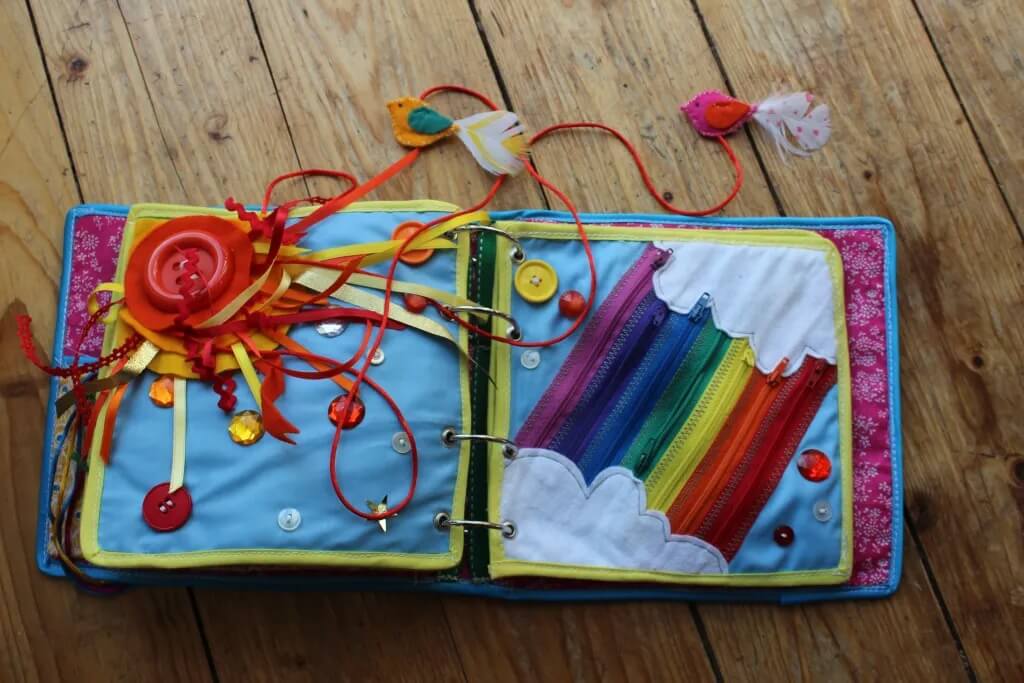 Libros sensoriales de tela